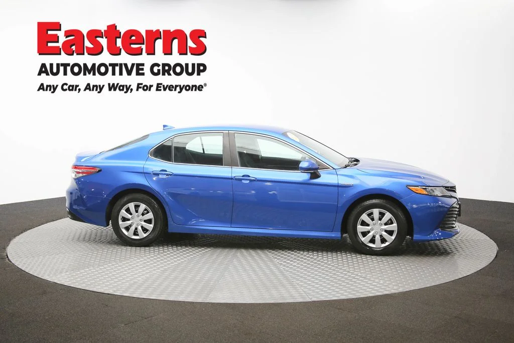 Used 2020 Blue Toyota LE image 42