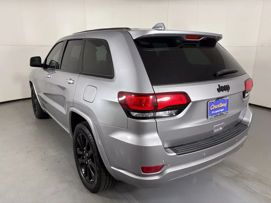 Used 2021 Silver Jeep Laredo X image 6
