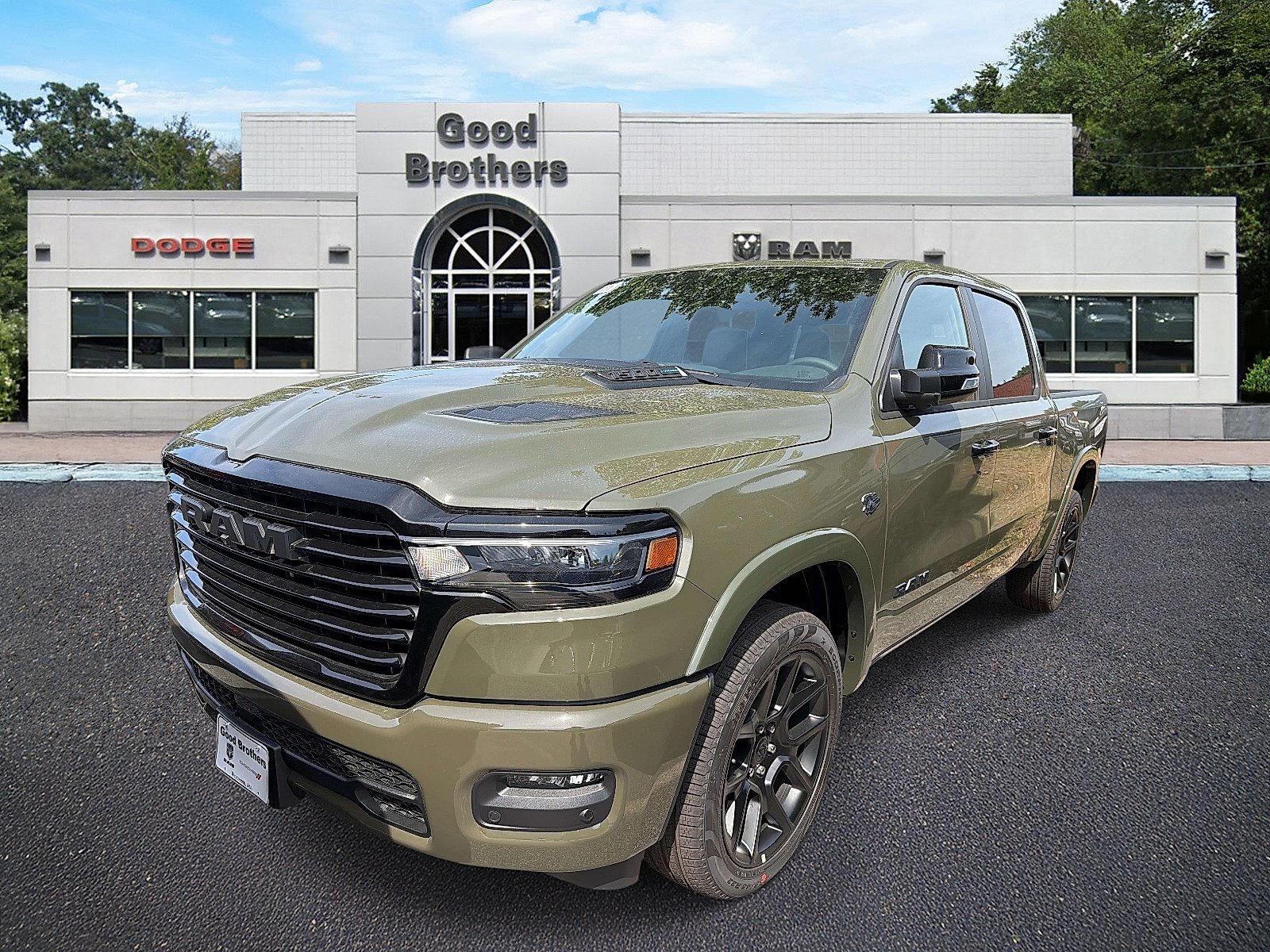 New 2027 Tank Exterior Paint RAM Laramie Crew Cab 4x4 5