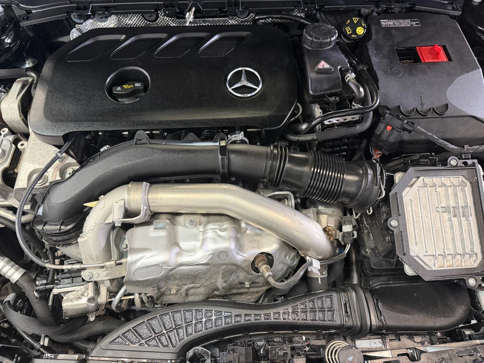 Used 2026 Black Mercedes-Benz GLB 250 image 20