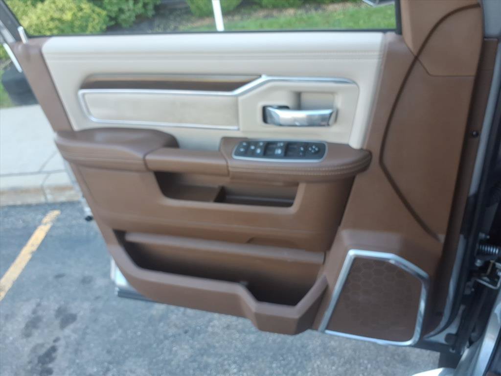 Used 2022 Billet Silver Metallic Clearcoat Ram Laramie image 23
