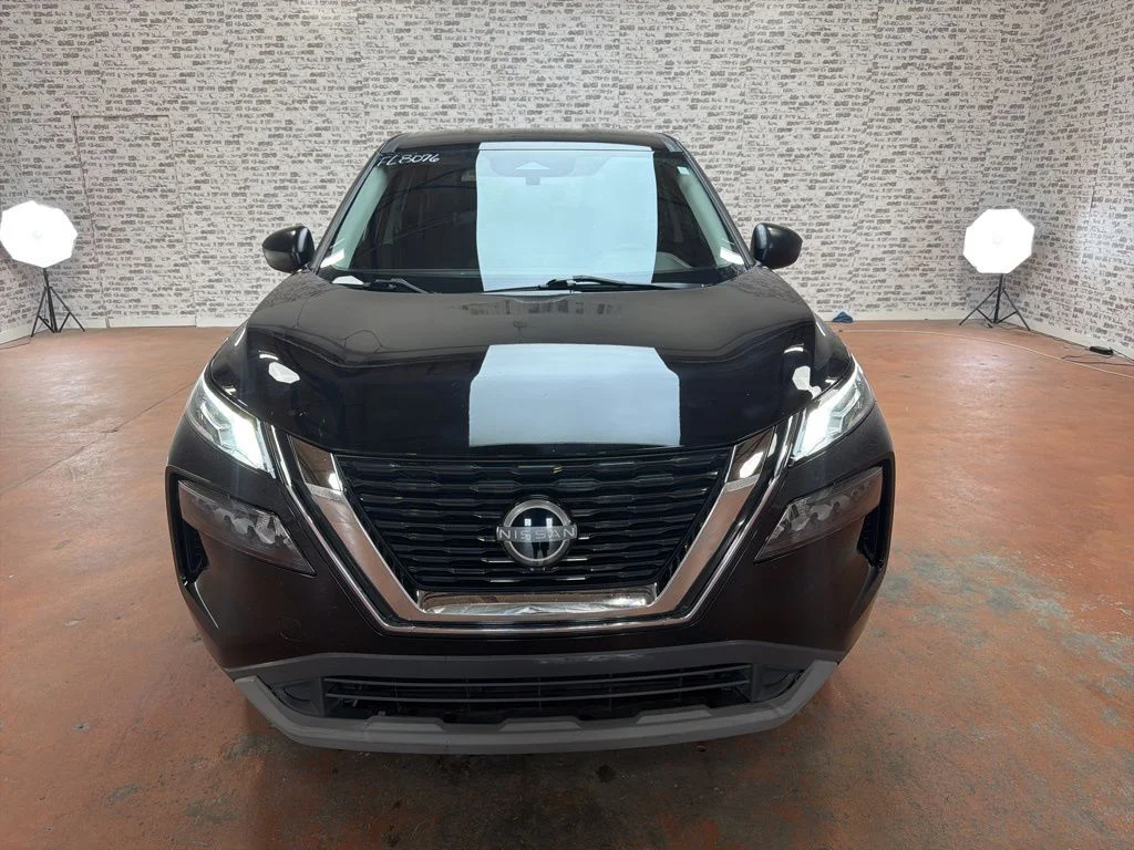 Used 2023 Black Nissan S image 2