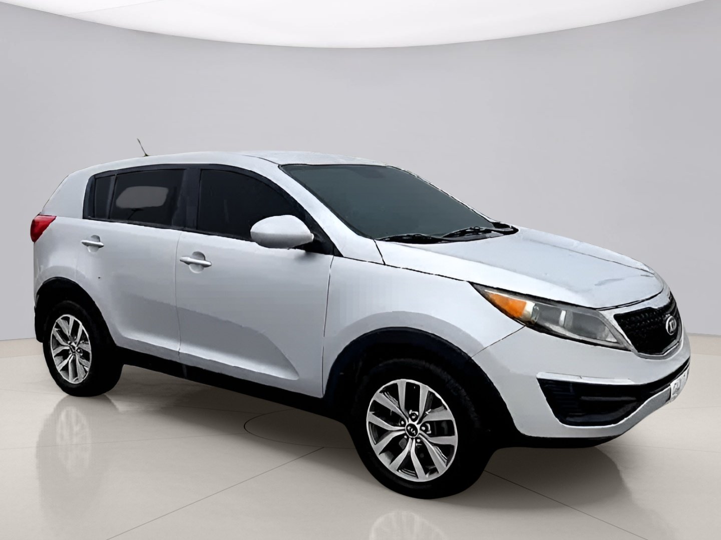 Used 2016 Silver Kia LX FWD image 6