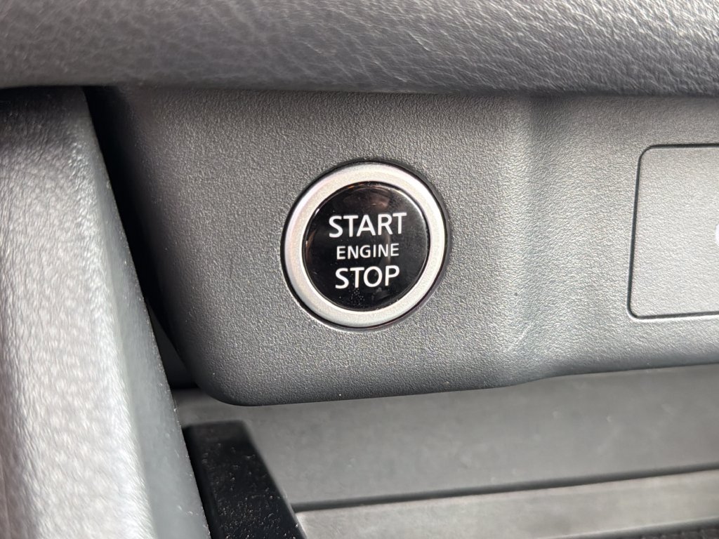 2023 Nissan Rogue SV - Photo 30