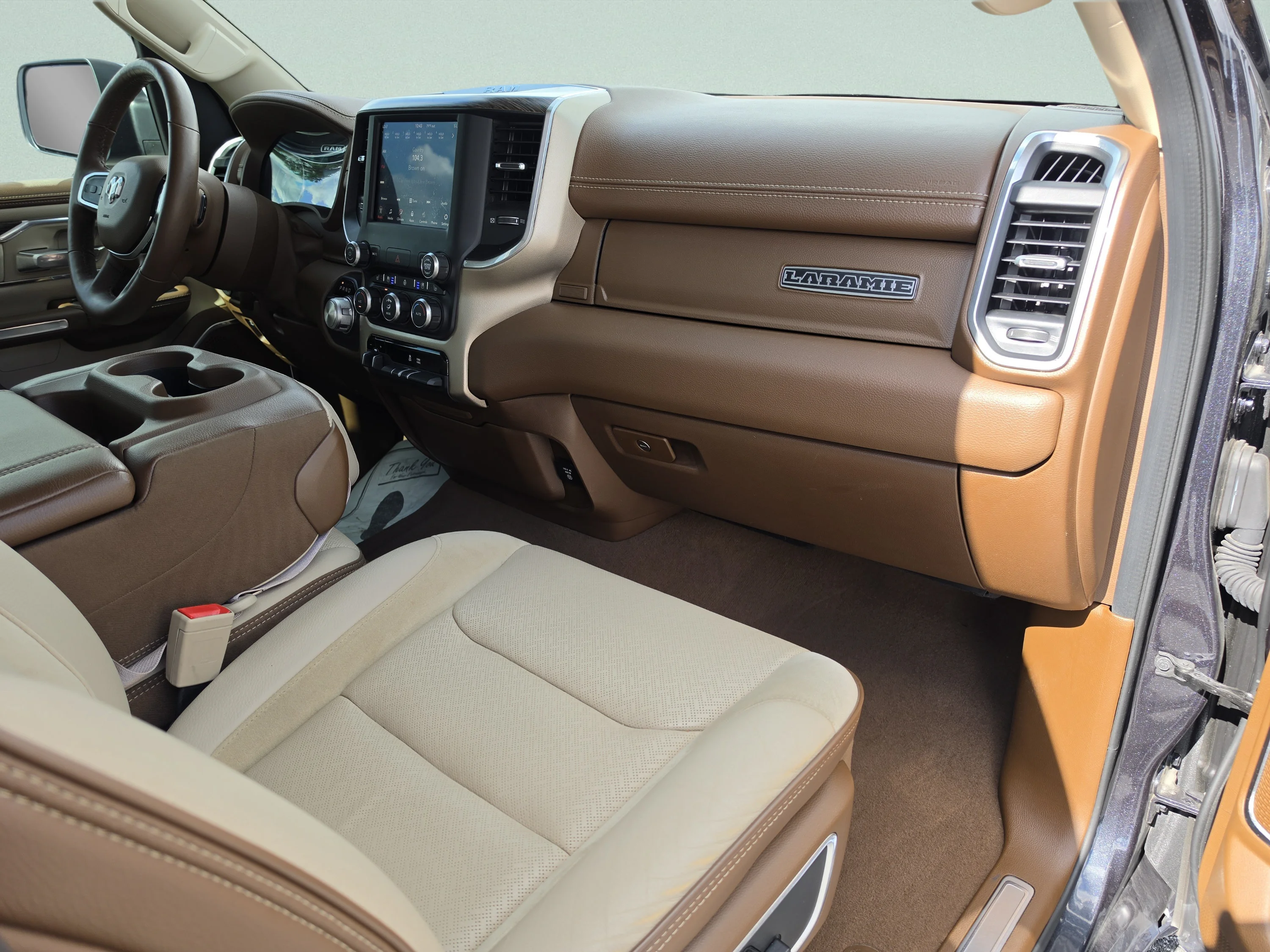 Used 2019 Maximum Steel Metallic Clearcoat Ram Laramie image 18
