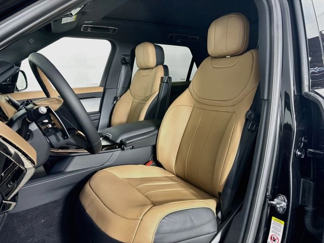 New 2026 Black Land Rover Dynamic SE image 21