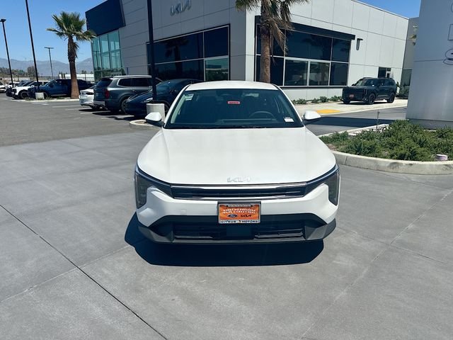 New 2026 Snow White Pearl Kia LX image 29