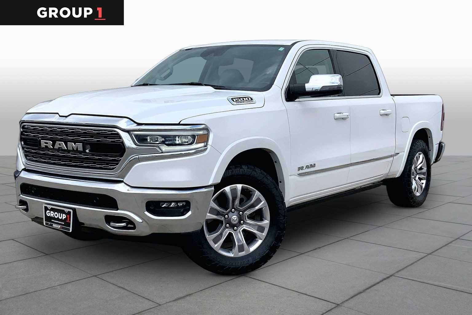 2023 RAM 1500 Limited 4x4 Crew Cab 5'7's photo