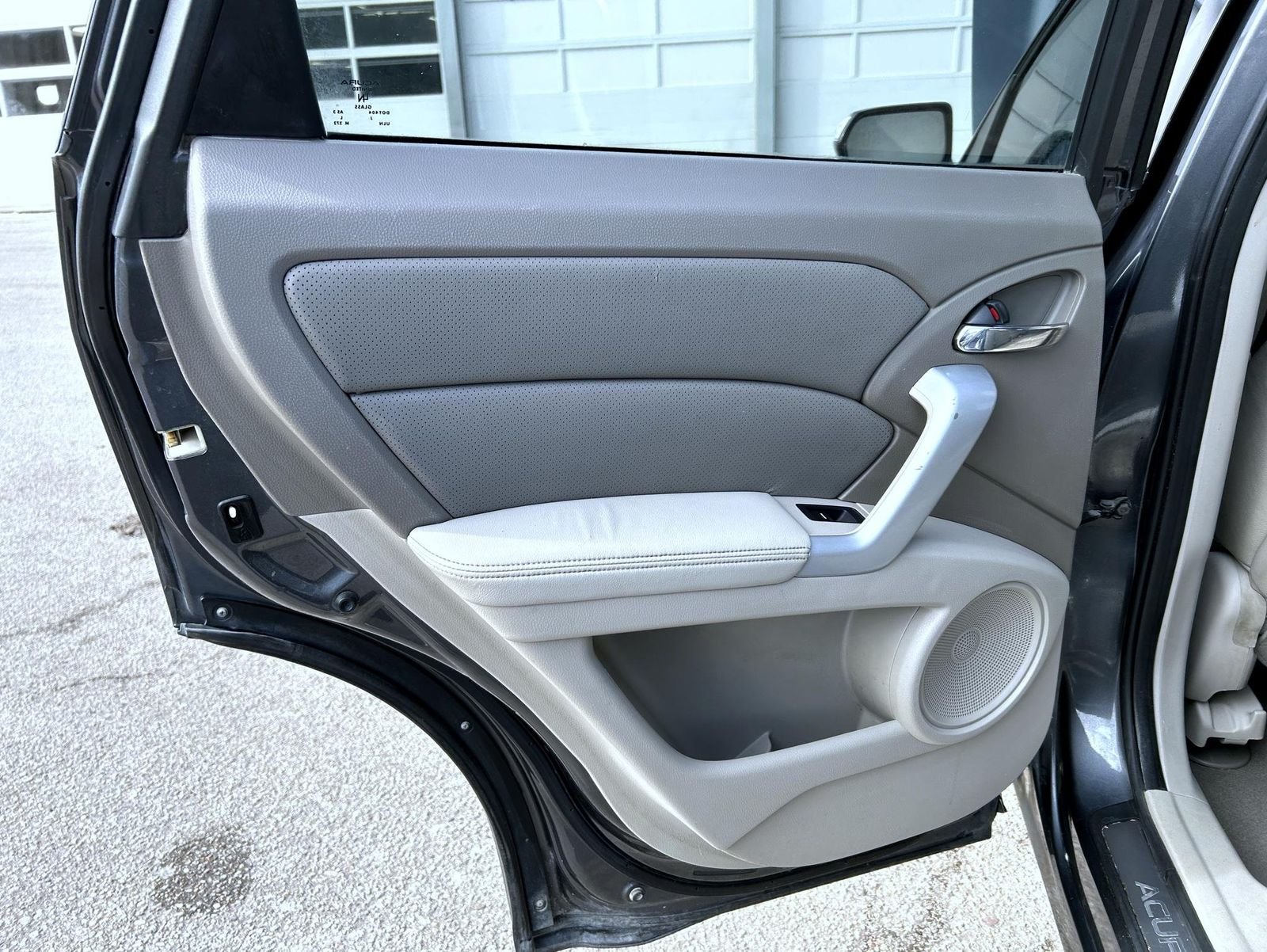 Used 2008 Gray Acura Base image 19