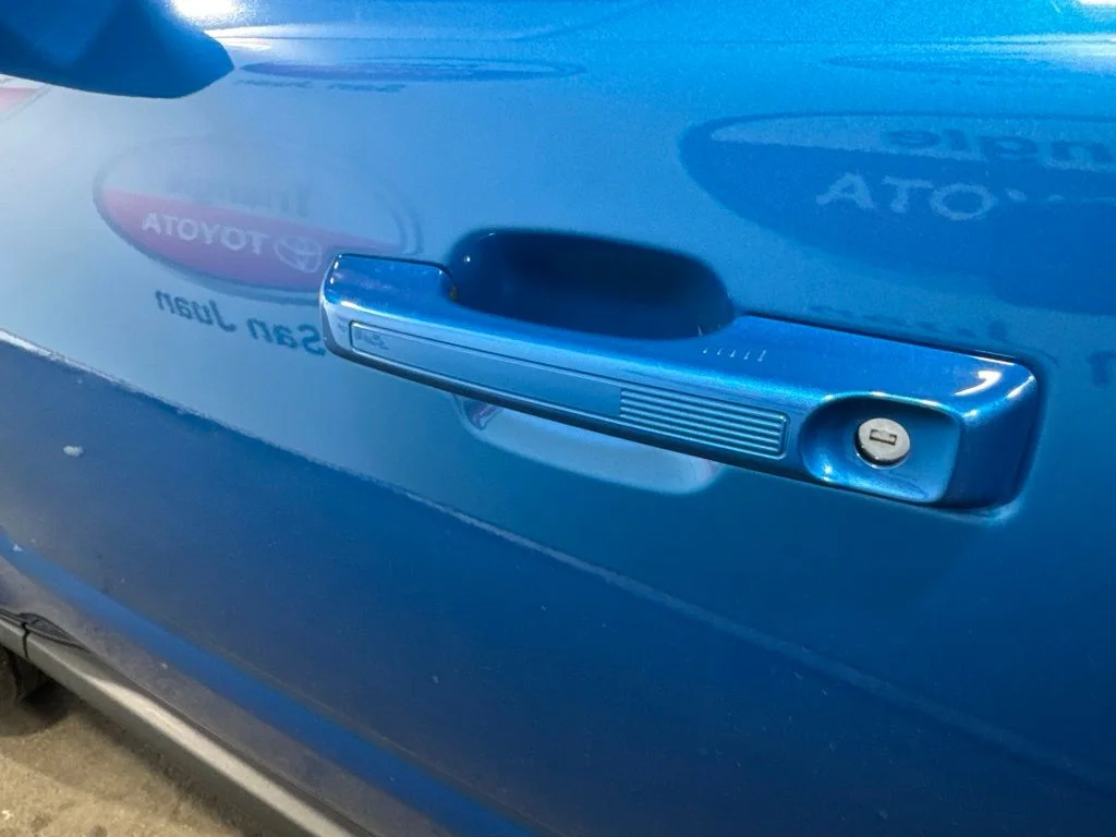 Used 2022 Blue Ford Outer Banks image 16