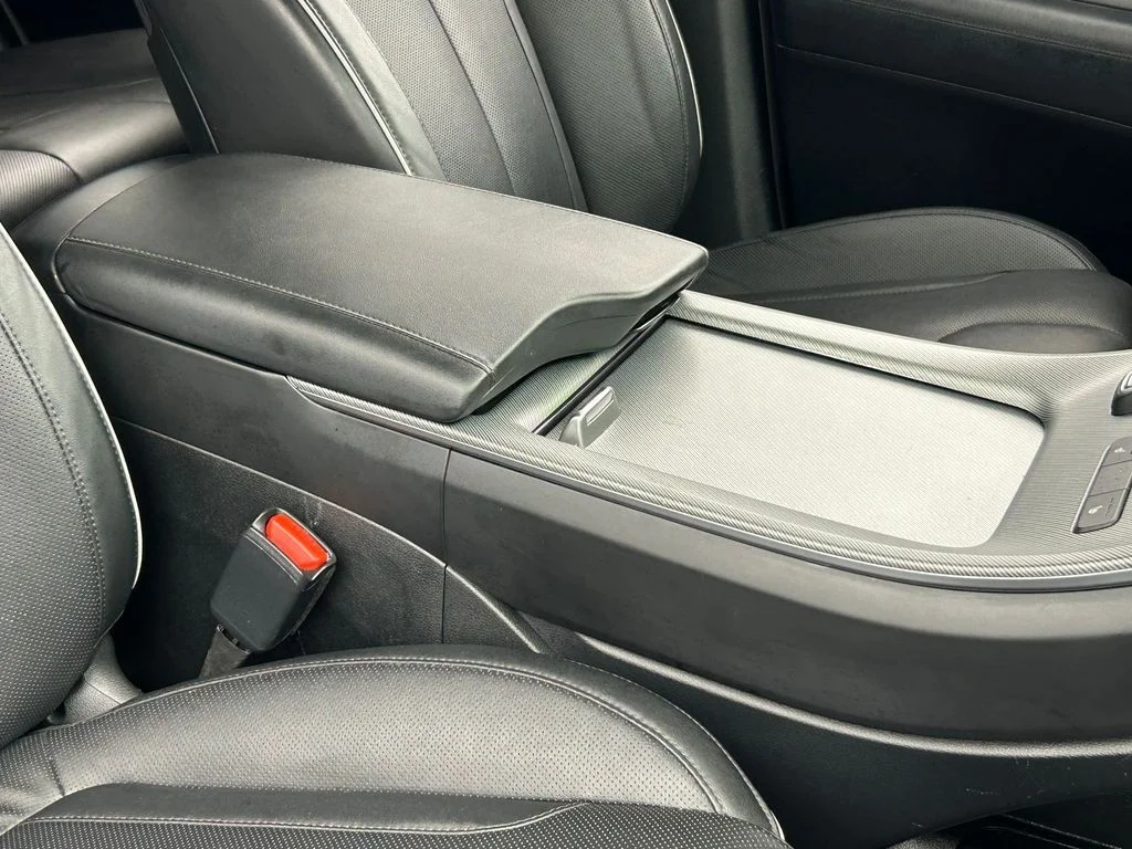 Used 2025 Typhoon Silver Hyundai SEL image 10