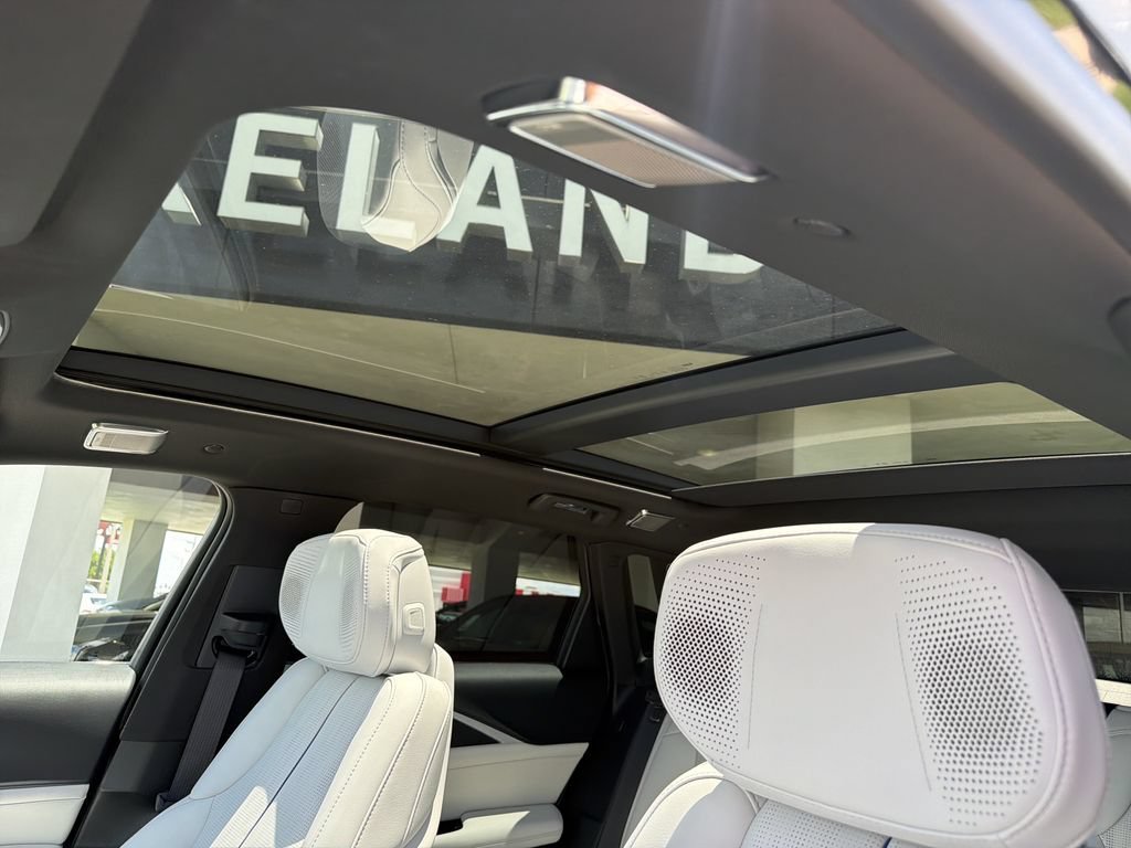 2026 Cadillac LYRIQ Premium Sport - Photo 22