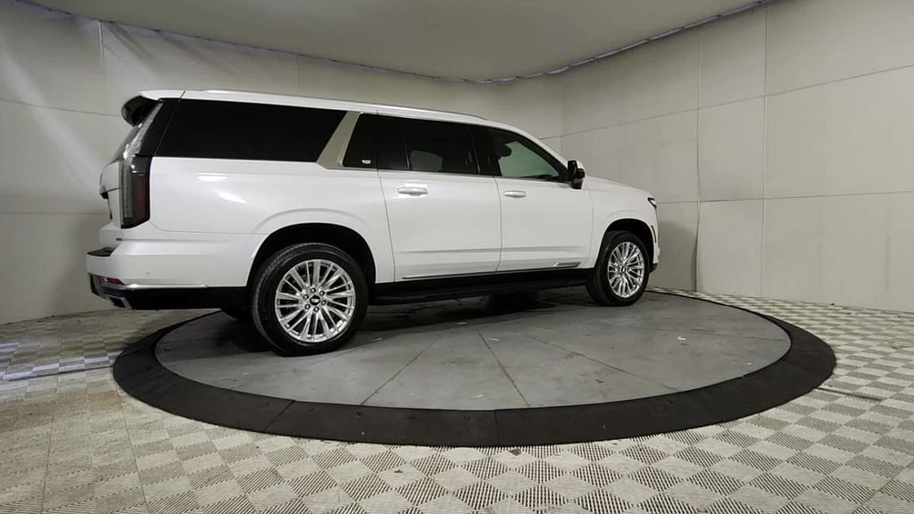 Used 2025 White Cadillac Premium image 6