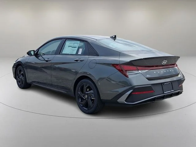 New 2026 Gray Hyundai SEL Sport image 5