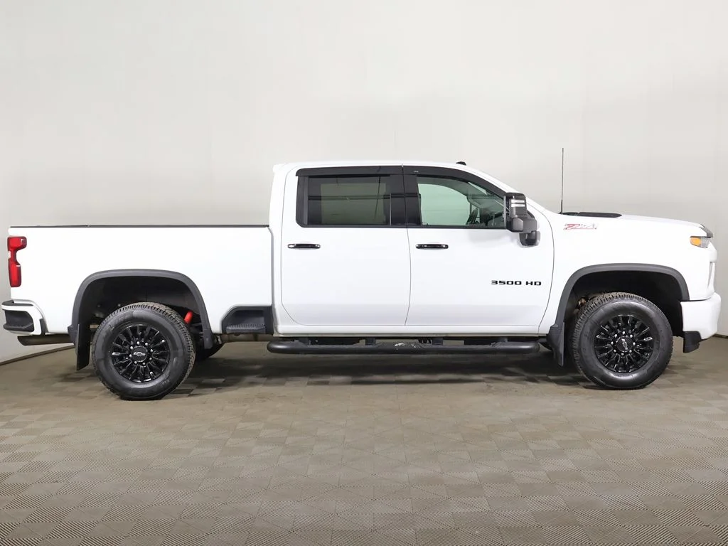 Used 2022 Summit White Chevrolet LTZ image 22