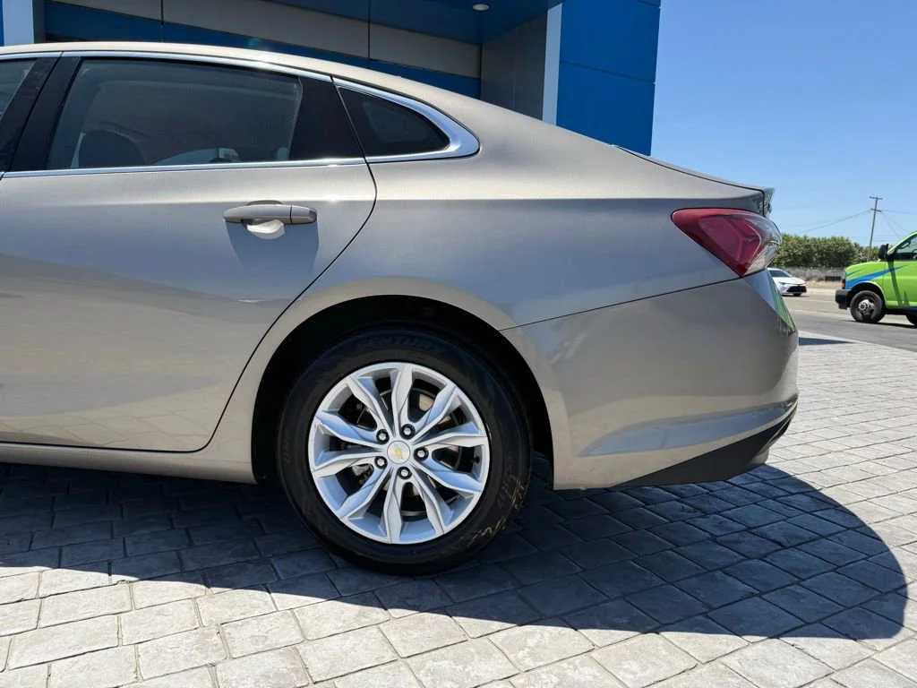 Used 2022 Mineral Gray Metallic Chevrolet LT image 12