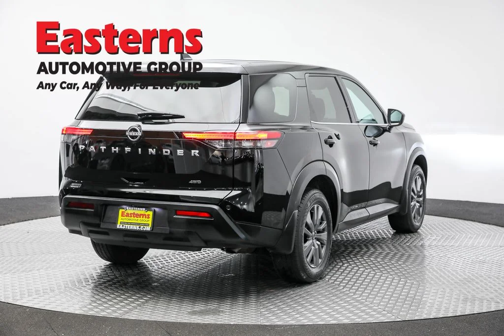 Used 2024 Black Nissan S image 5