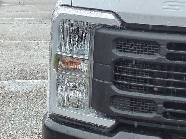 New 2026 Oxford White Ford F-250® XL image 10