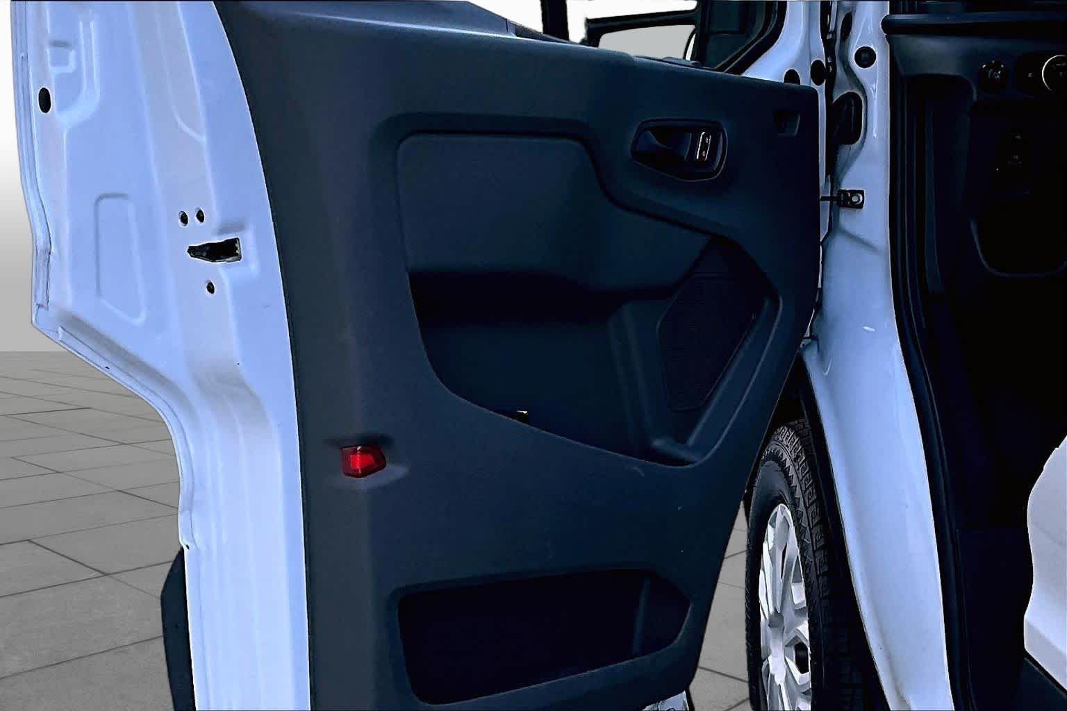 Used 2023 Oxford White Ford  image 19
