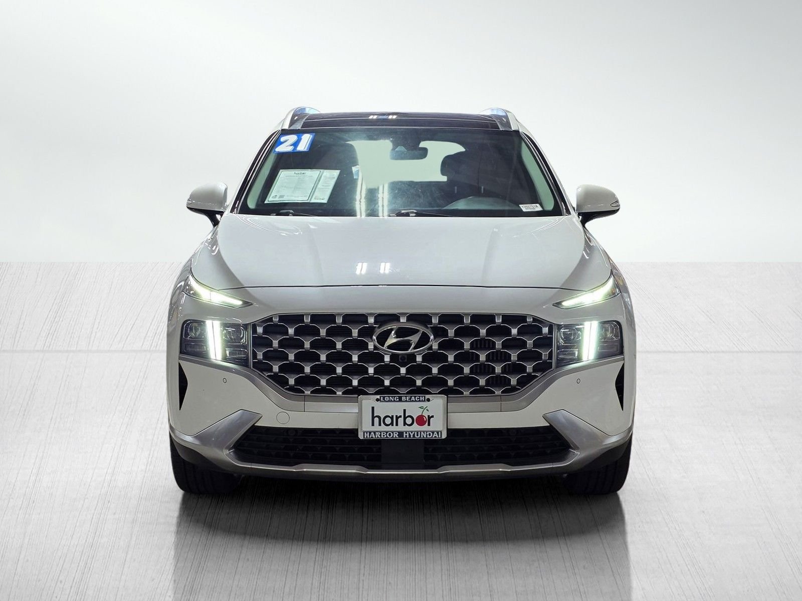 Used 2021 Cream White Hyundai Limited image 2