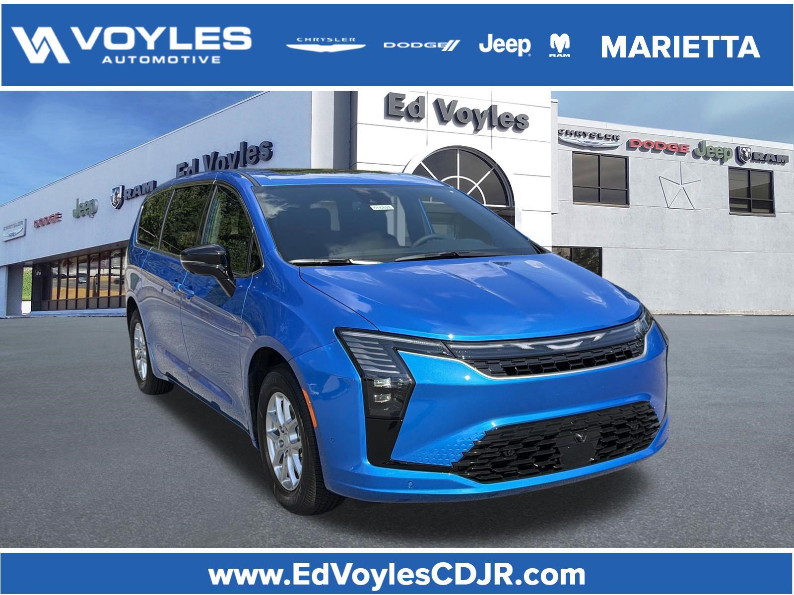 2027 Chrysler Pacifica Select's photo
