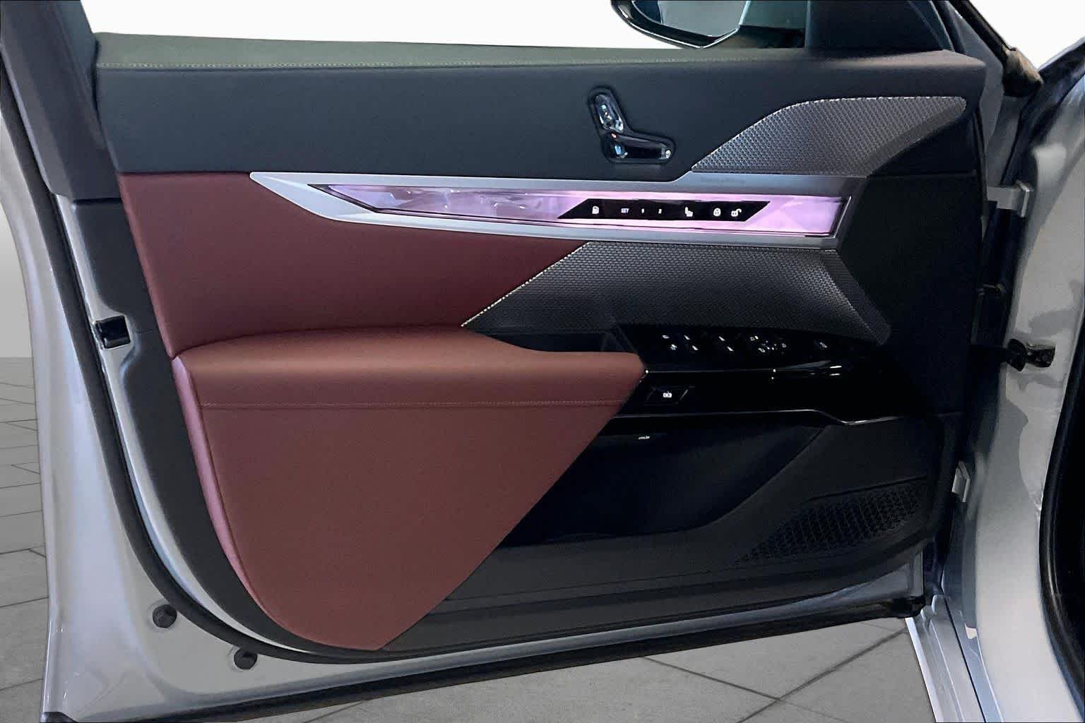 New 2026 Brooklyn Grey Metallic BMW 750e xDrive image 10