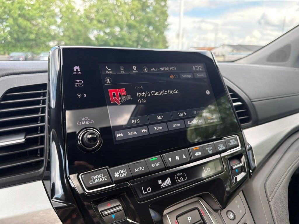 2024 Honda Odyssey EX-L - Photo 30