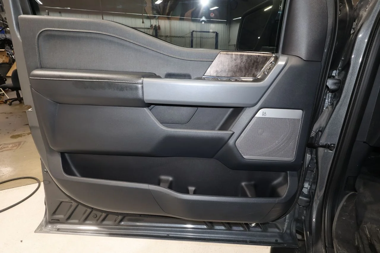 Used 2023 Gray Ford Lariat image 21