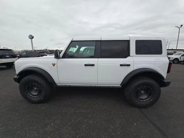New 2025 Oxford White Ford Badlands® image 38