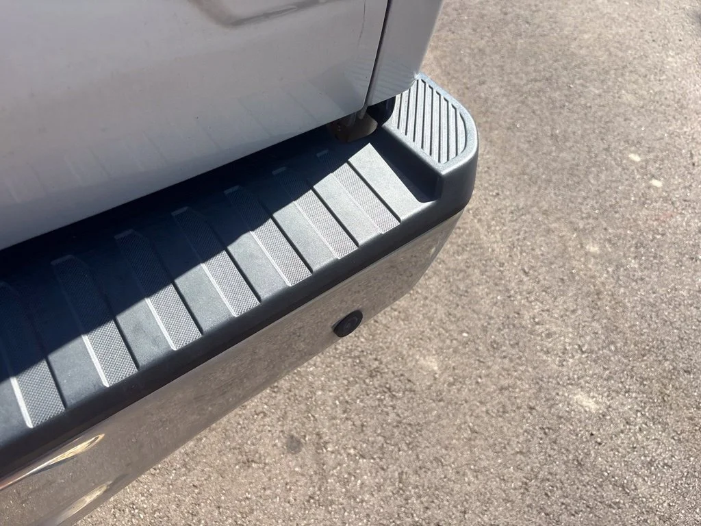 Used 2018 Silver Ford XLT image 19