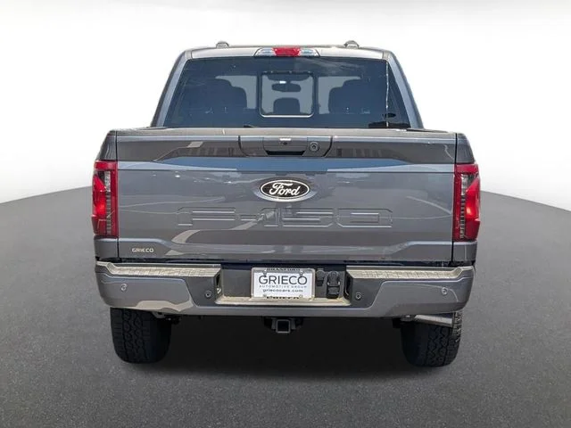 New 2026 Carbonized Gray Metallic Ford XLT image 4