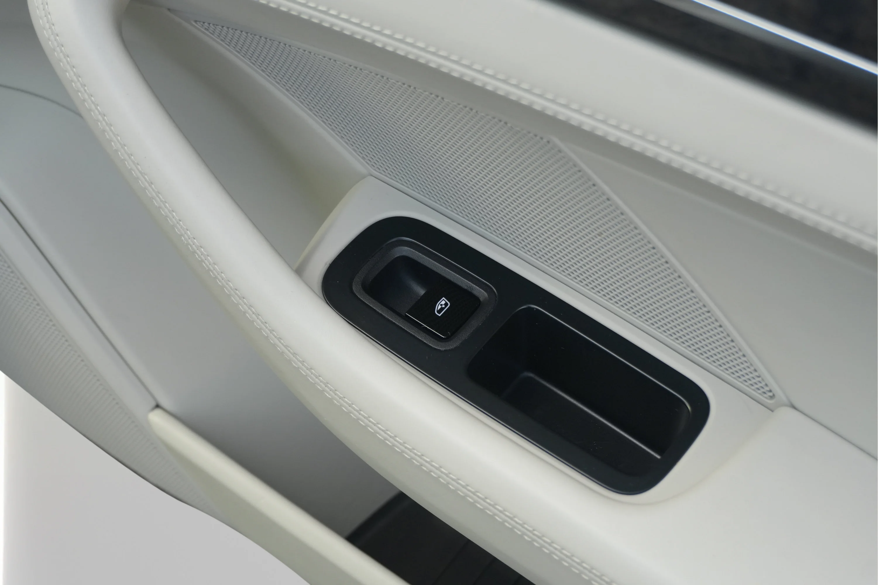 Used 2020 Dolomite Silver Metallic Porsche 4 E-Hybrid image 20