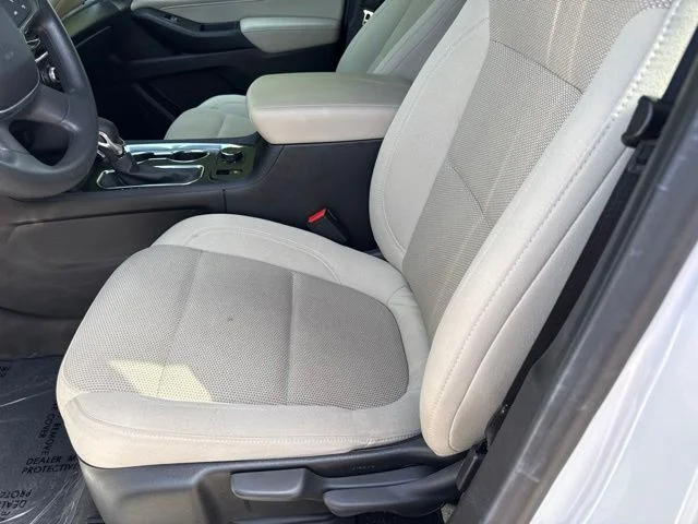 Used 2022 Summit White Chevrolet LS image 17