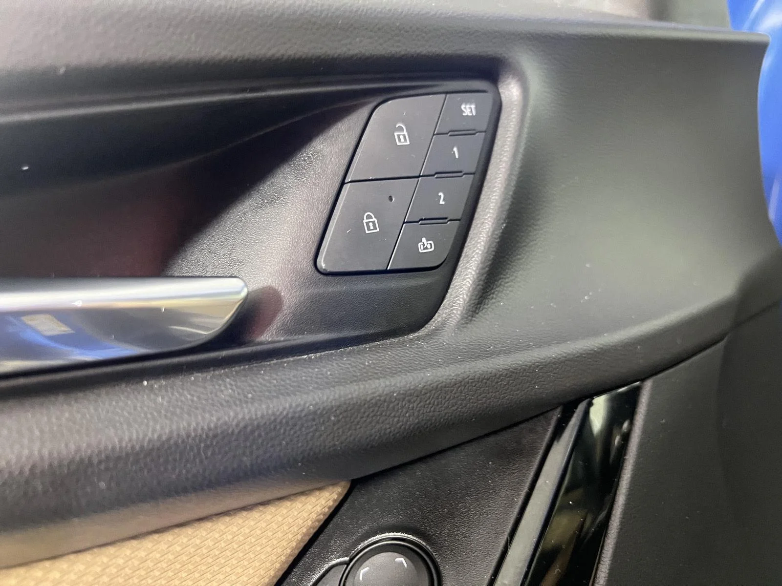 Used 2025 Reef Blue Metallic Chevrolet ACTIV image 17