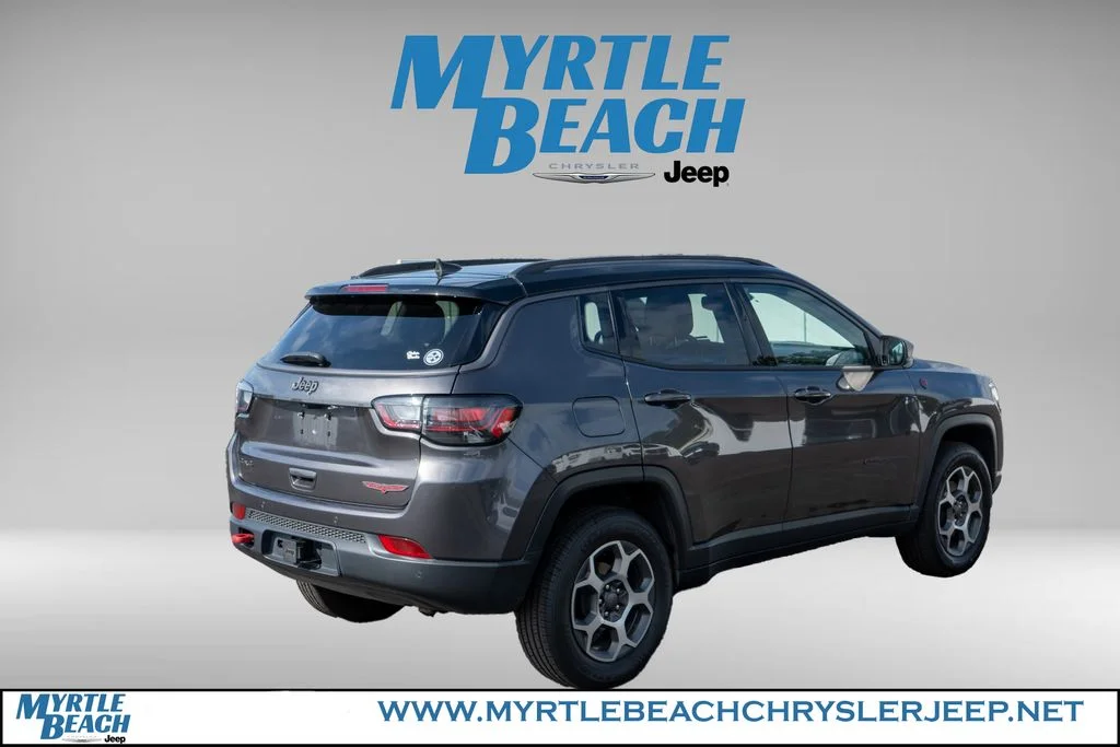 Certified Used 2022 Granite Crystal Metallic Clearcoat Jeep Trailhawk image 6