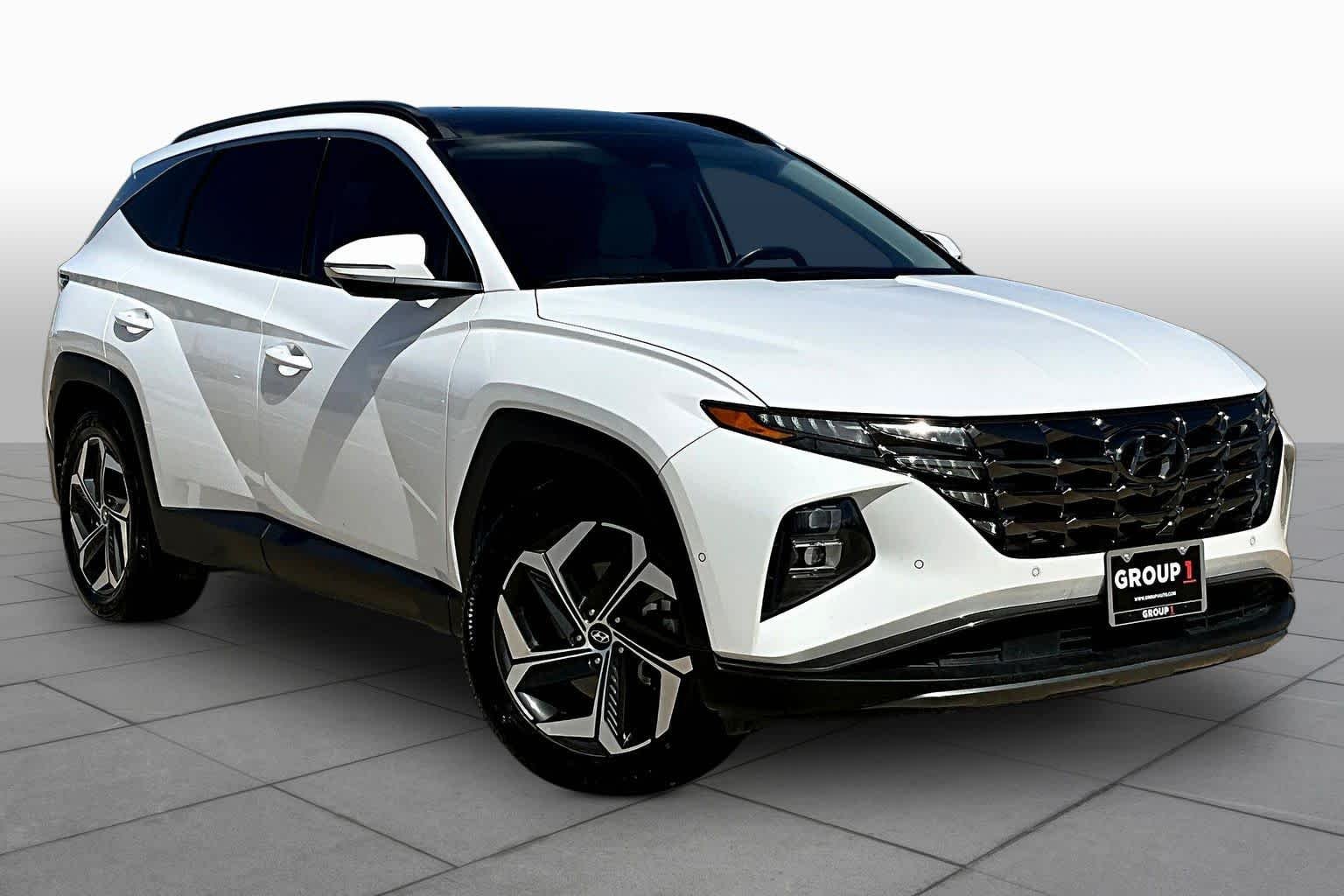 Used 2024 White Pearl Hyundai Limited image 3