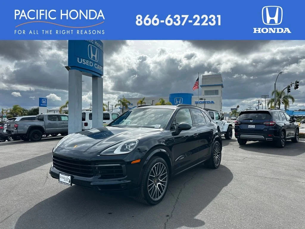 2021 Porsche Cayenne Base