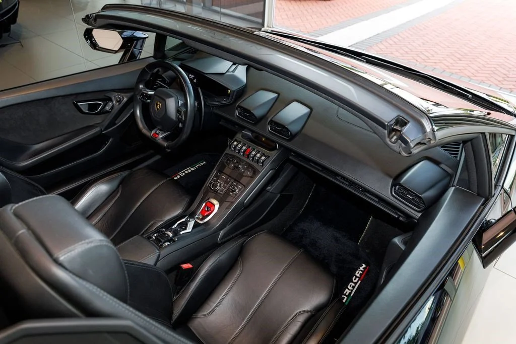 Used 2016 Black Lamborghini LP610-4S image 16
