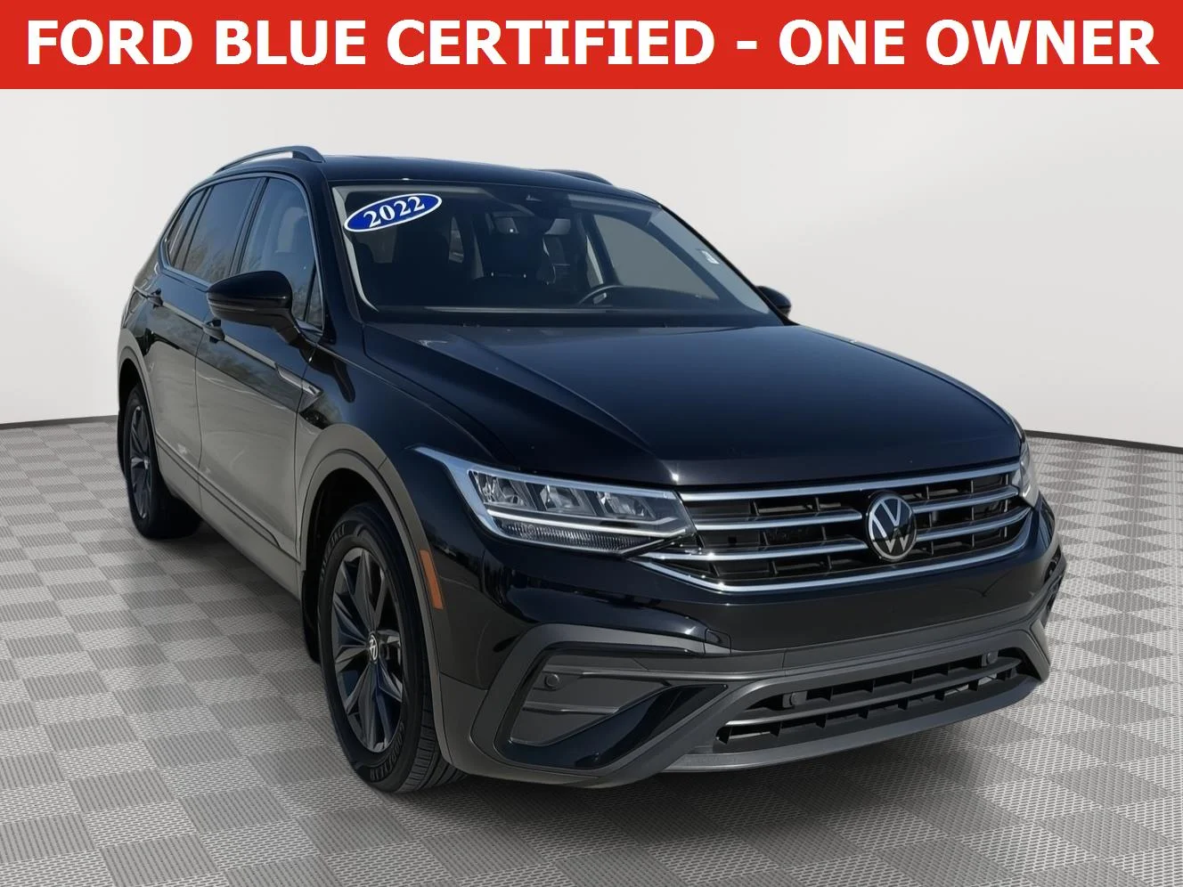 2022 Volkswagen Tiguan 2.0T SE 4Motion's photo