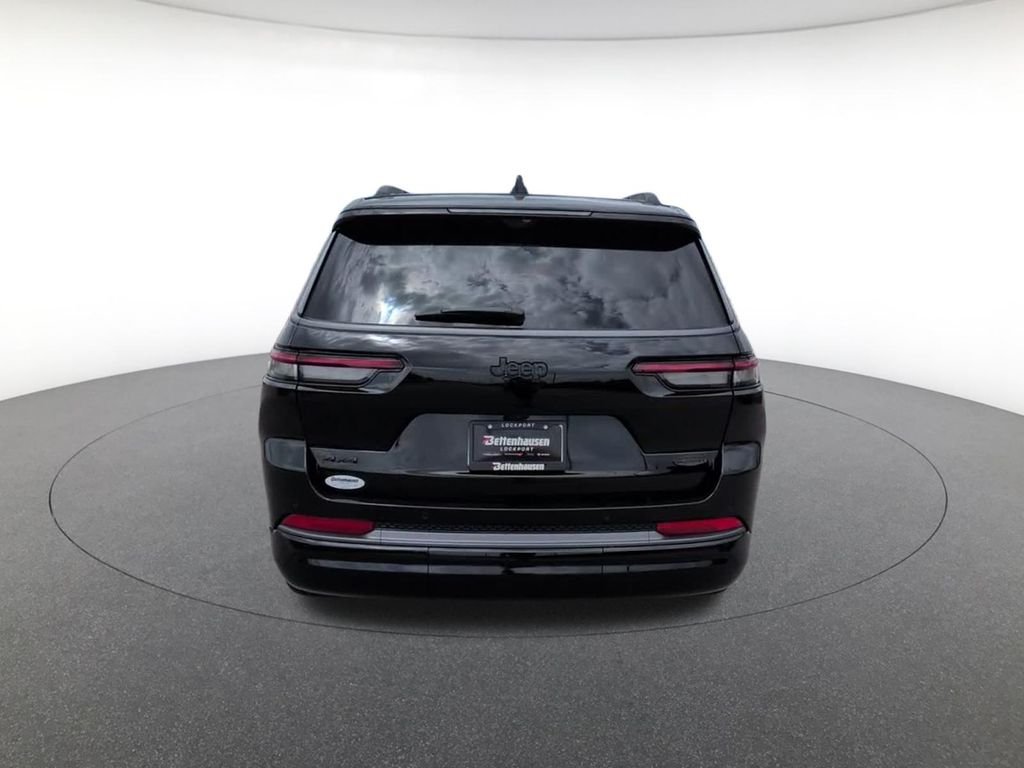 New 2026 Diamond Black Crystal Pearl-Coat Exterior Paint Jeep Summit image 8