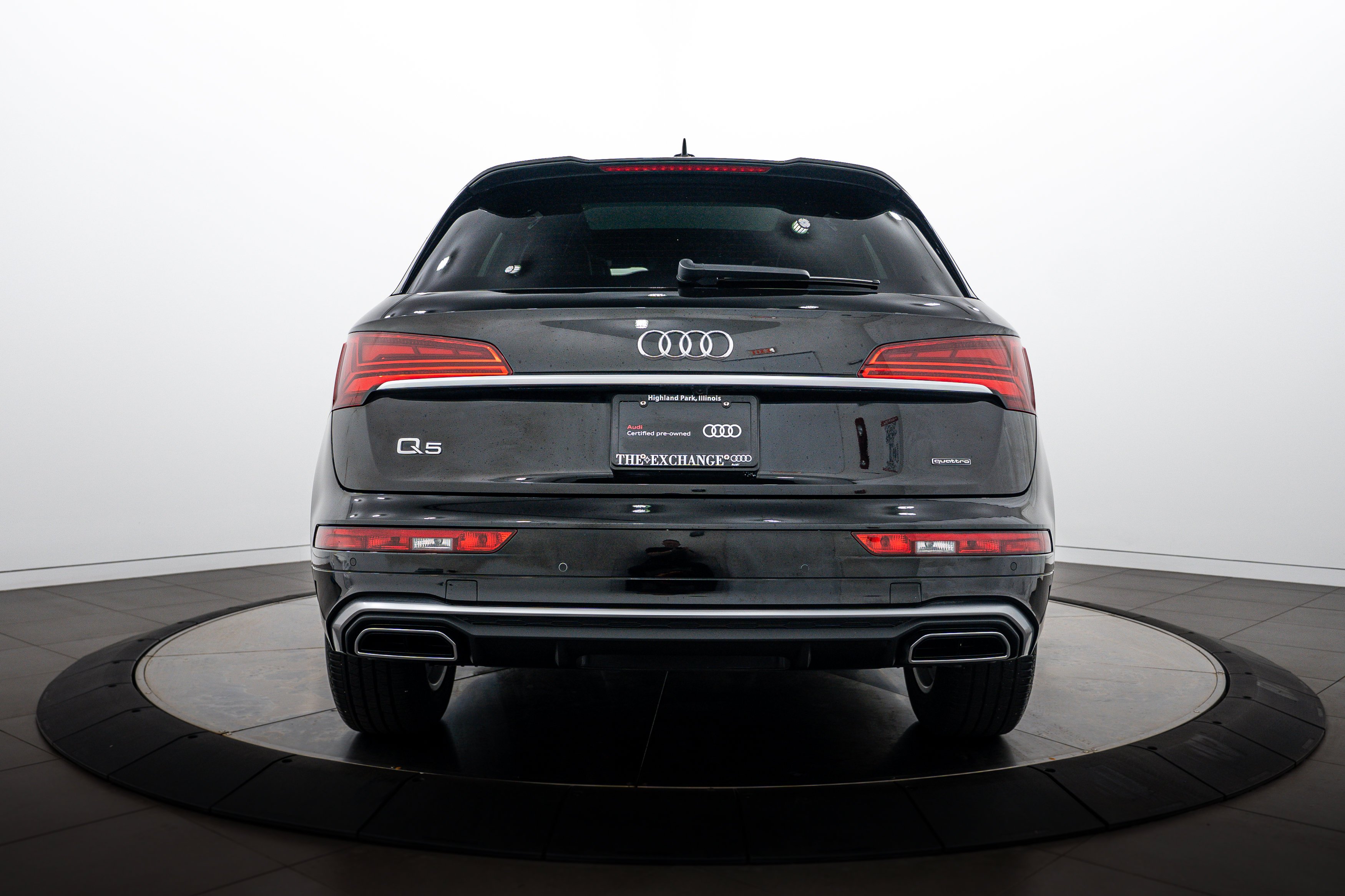 Certified Used 2023 Mythos Black Metallic Audi S line Premium image 20