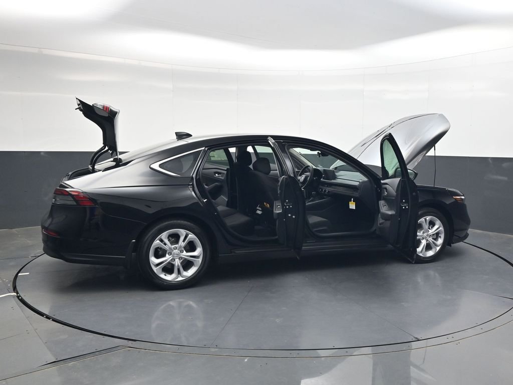 Used 2026  Honda LX image 36