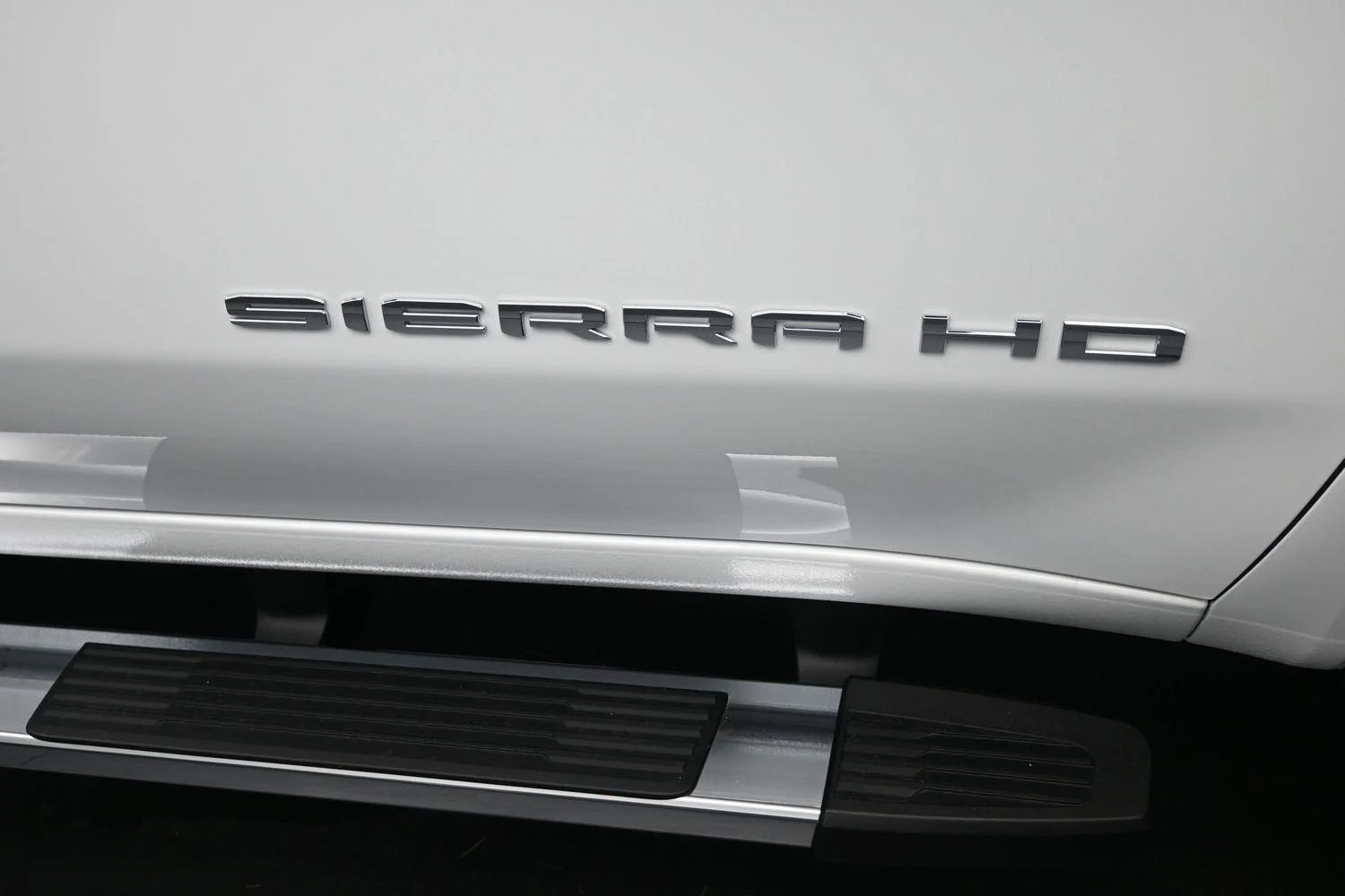 New 2026 Summit White GMC SLT image 7