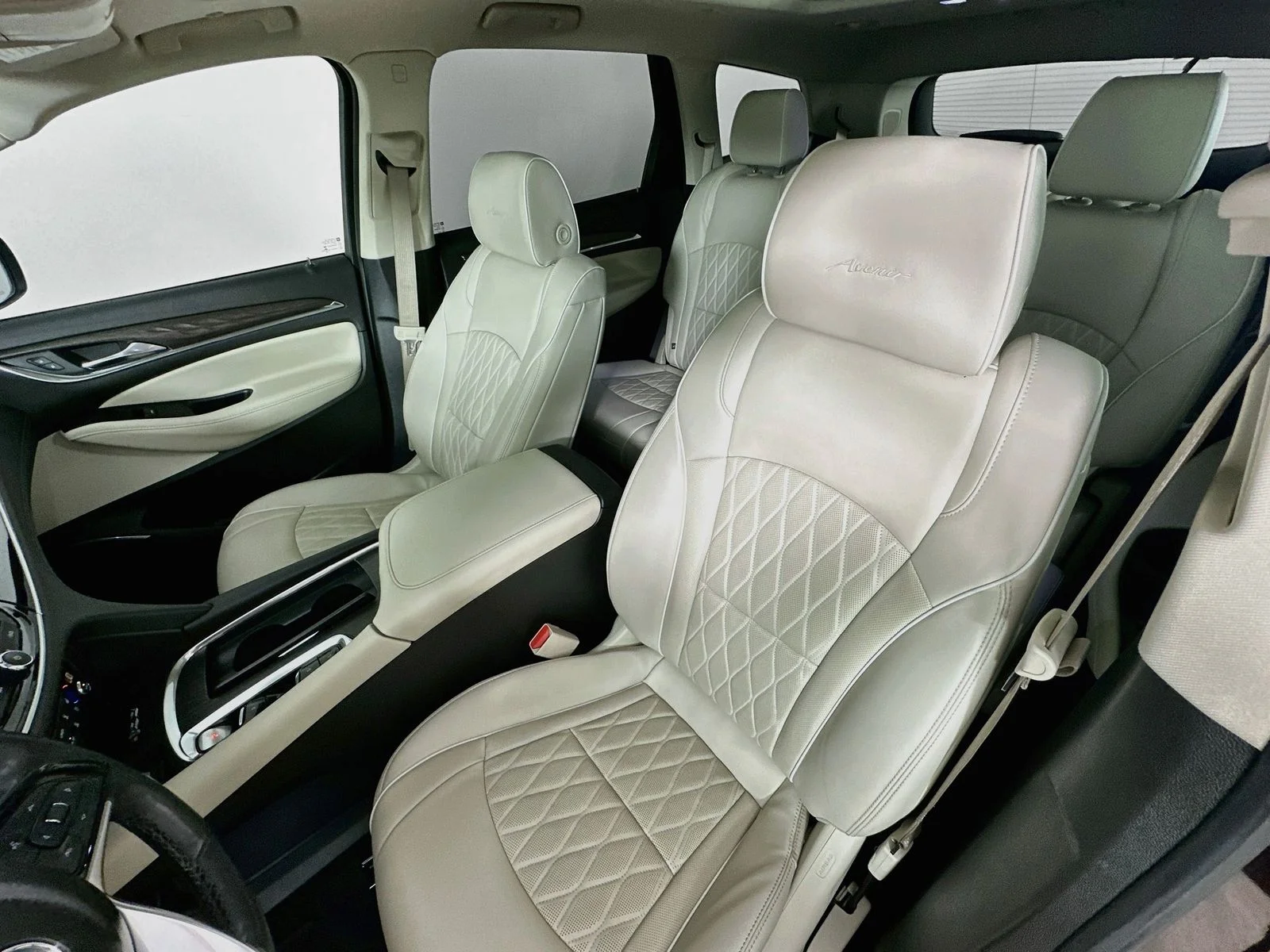 Used 2022 Red Buick  image 33