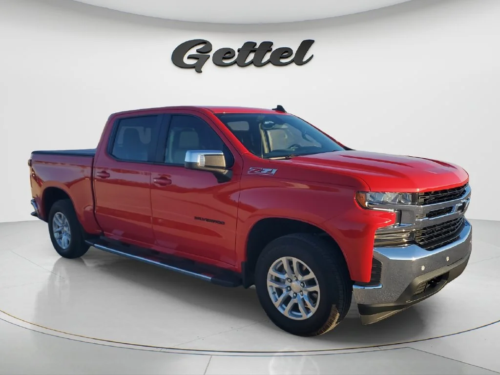 Used 2021 RED HOT Chevrolet LT image 3