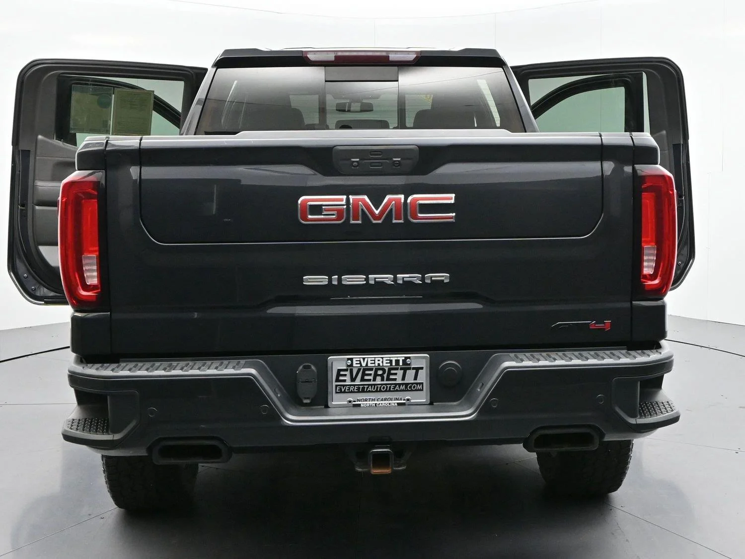 Used 2020 CARBON BLACK METALLIC GMC AT4 image 45