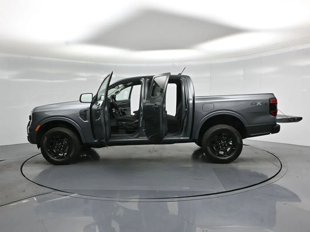 New 2026 Marsh Gray Ford XLT image 29