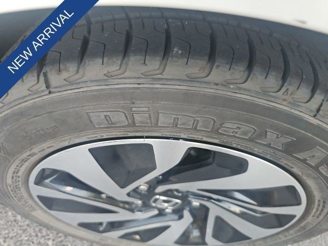 Used 2018 Taffeta White Honda LX image 25