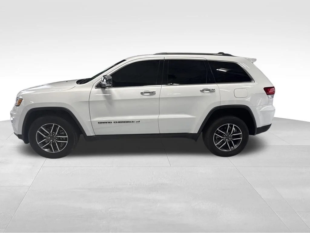Used 2022 White Jeep Limited image 3