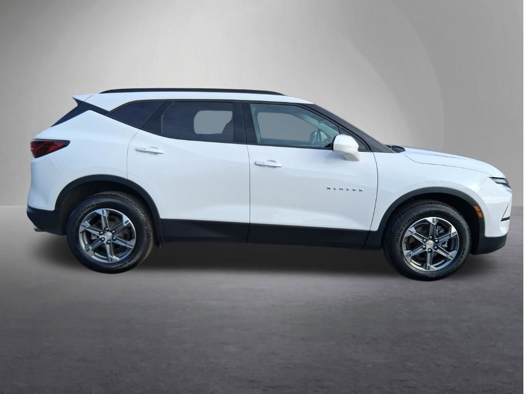 Used 2023 Chevrolet Blazer 2LT with VIN 3GNKBHR45PS121558 for sale in Red Wing, Minnesota